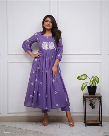 Womens comfortable and look classy pure mul mul cotton pant set with work detailing Purple