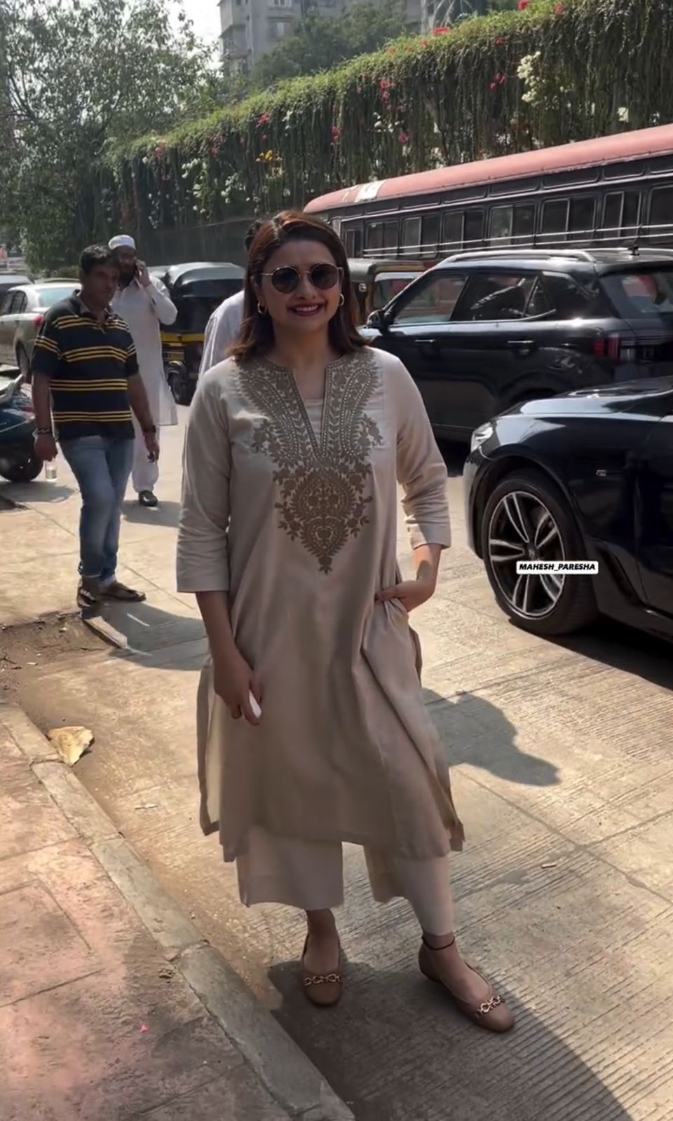 Classy Women's Beige Embroidered Kurta Set – Elegant Ethnic Wear