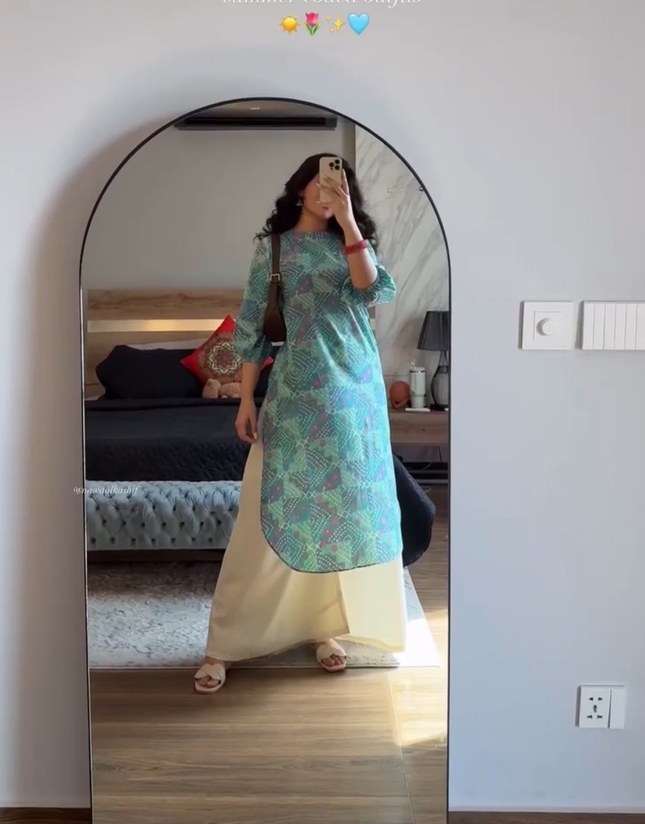 Bhandej suit