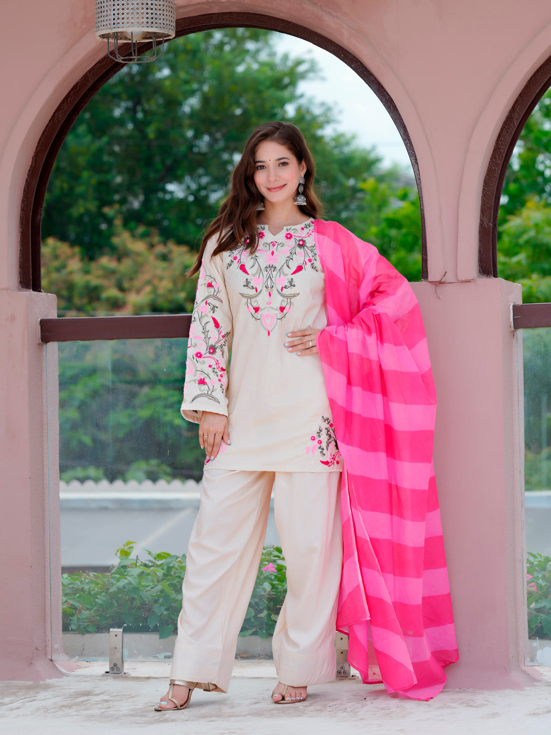 Lahriya Suit Set