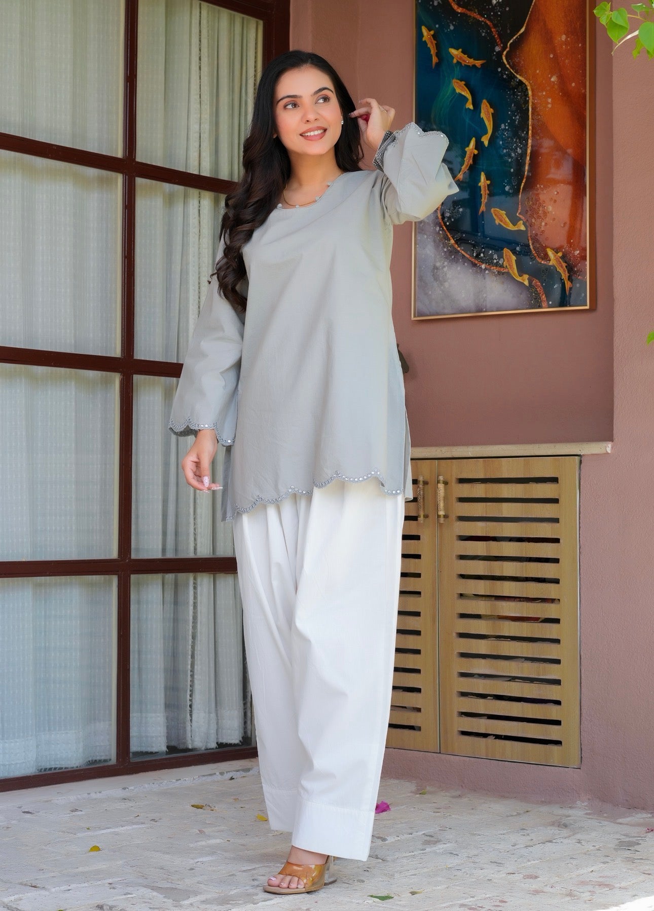Minimal grey Farsi suit
